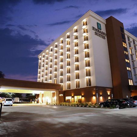 Embassy Suites By Hilton Dallas Market Center Kültér fotó