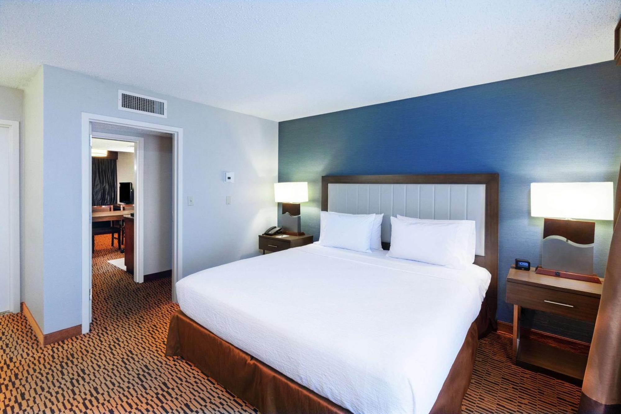 Embassy Suites By Hilton Dallas Market Center Kültér fotó