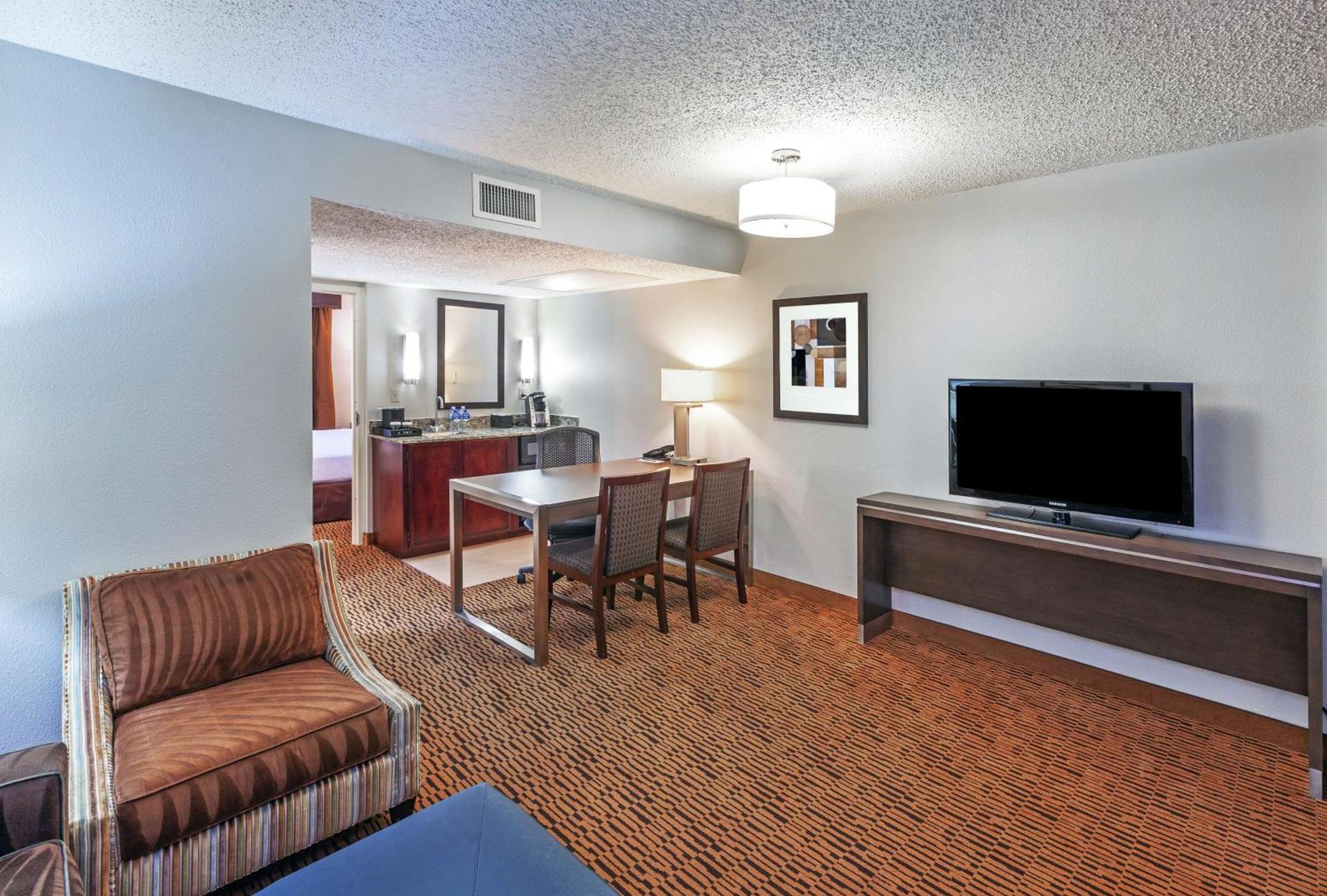 Embassy Suites By Hilton Dallas Market Center Kültér fotó