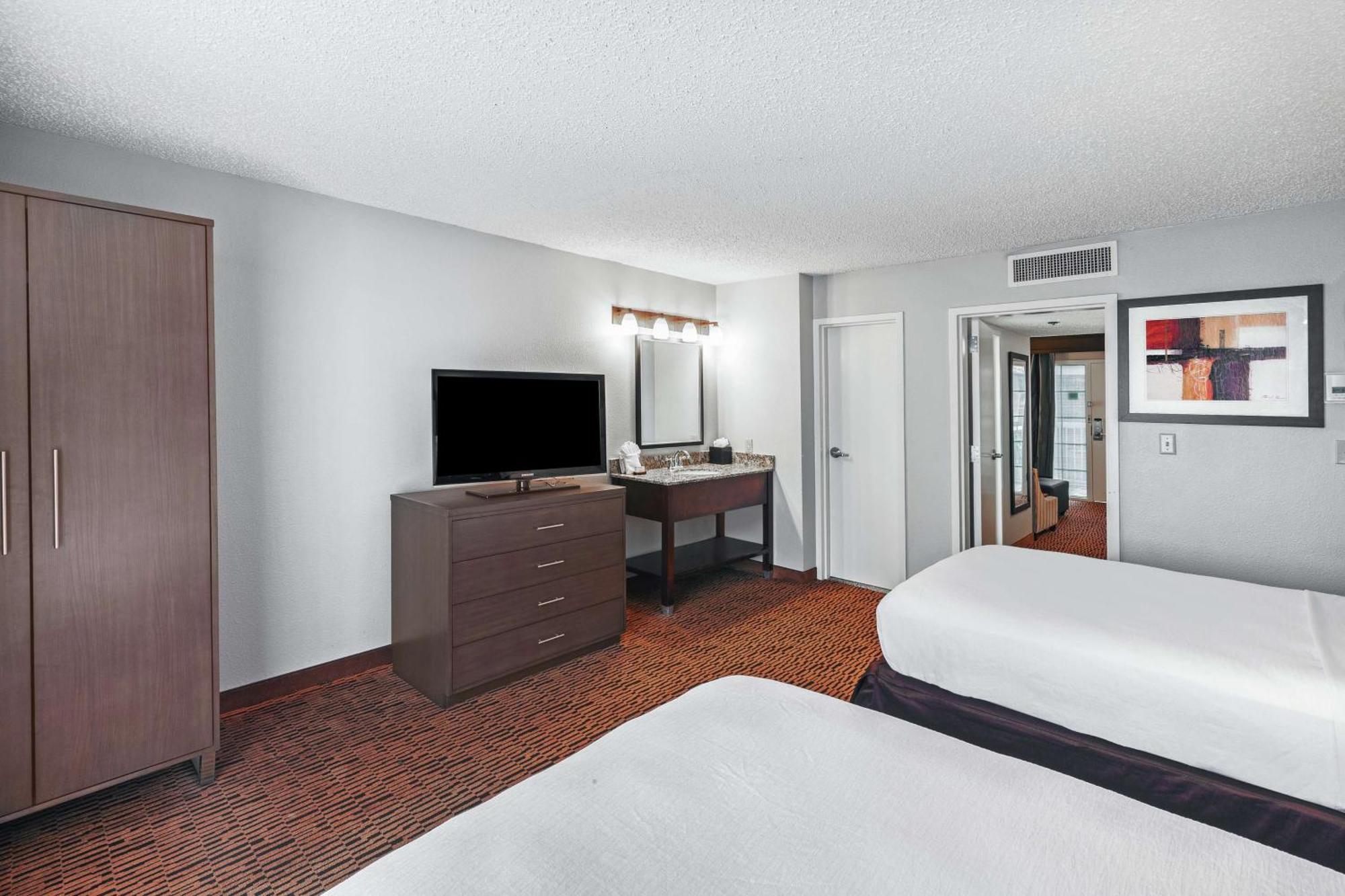 Embassy Suites By Hilton Dallas Market Center Kültér fotó