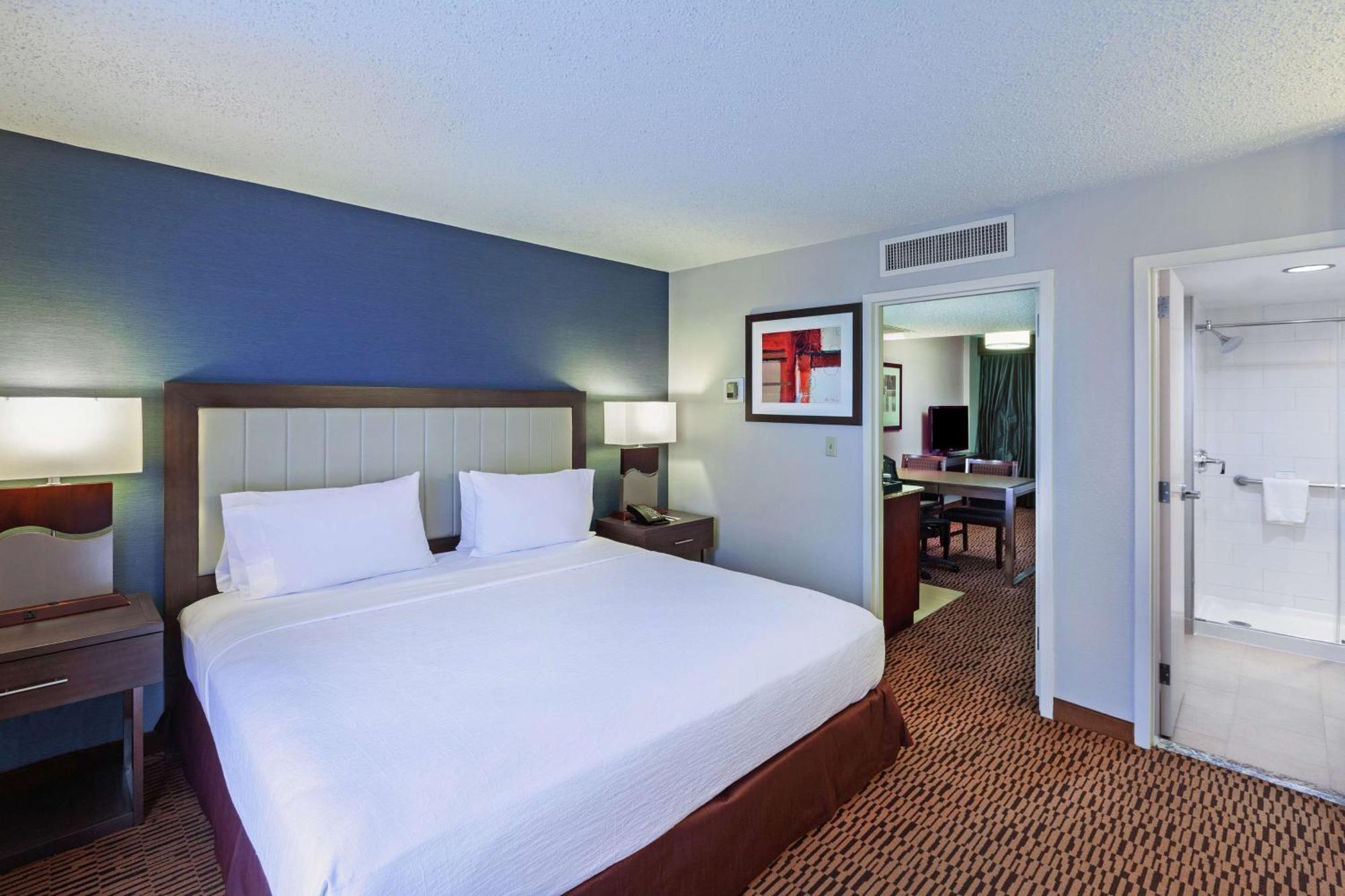 Embassy Suites By Hilton Dallas Market Center Kültér fotó