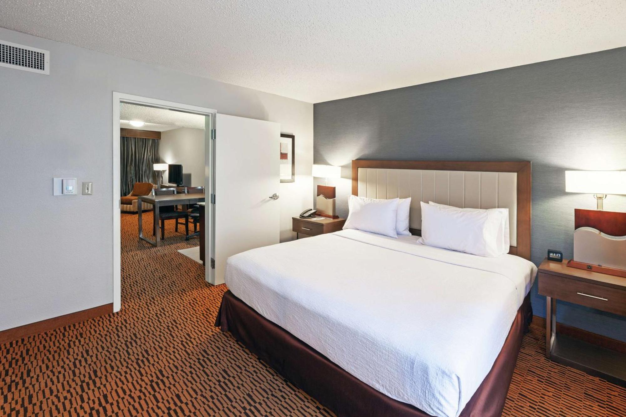 Embassy Suites By Hilton Dallas Market Center Kültér fotó