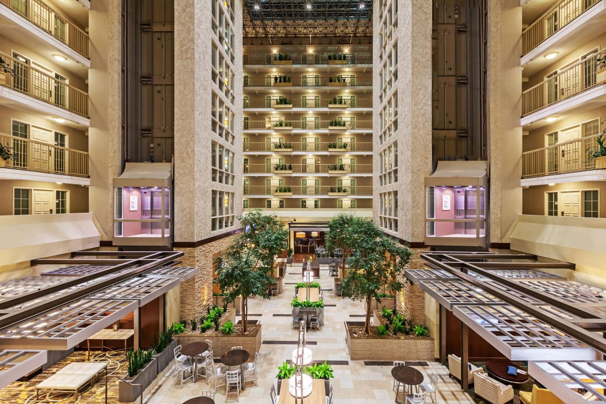 Embassy Suites By Hilton Dallas Market Center Kültér fotó