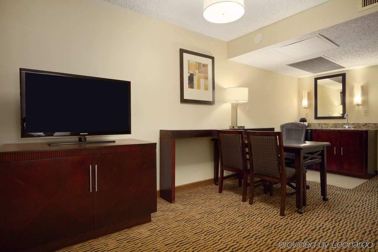 Embassy Suites By Hilton Dallas Market Center Szoba fotó